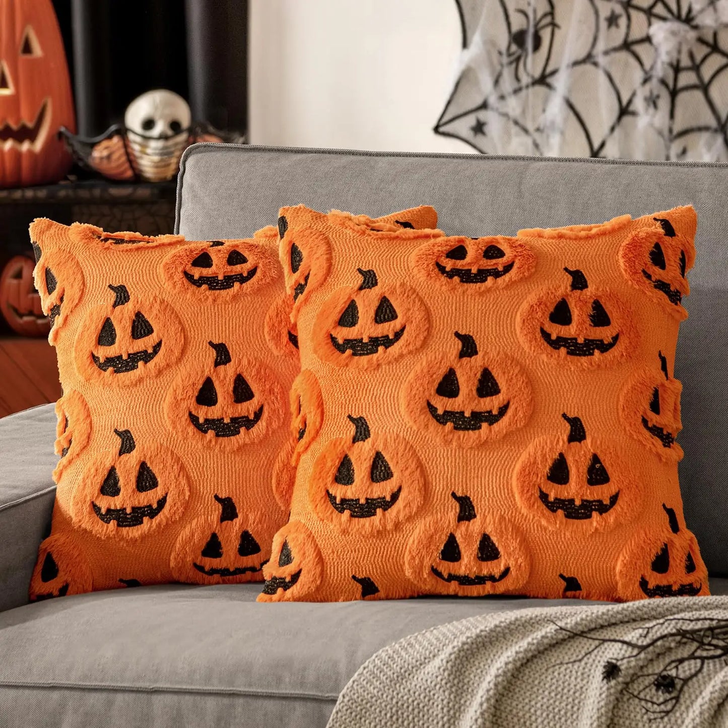 Fall Halloween Throw Pillow Covers 18x18 Decorative Pumpkin Pattern Pillowcase Soft Plush Faux Wool Cushions for Home Sofa Couch