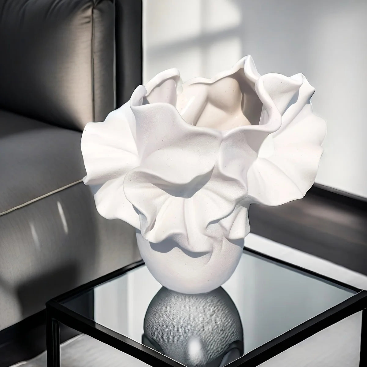Nordic Style Ceramic - Garden Inspired Patterns, Artistic Shell Shaped Design, Handmade, Themed, Corner Vase Suitable For