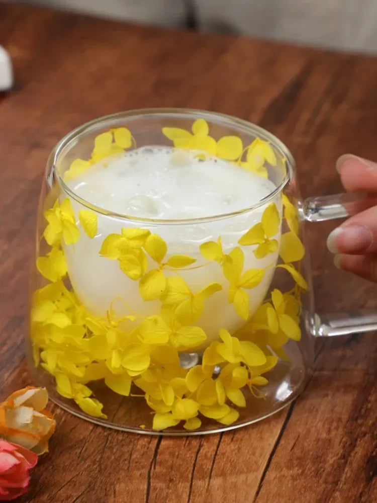 Double Wall High Borosilicate Clear Glass Cup Dried Flowers Glass Tea Cup Coffee Mug with Handle Heat Resistant Tea Cups