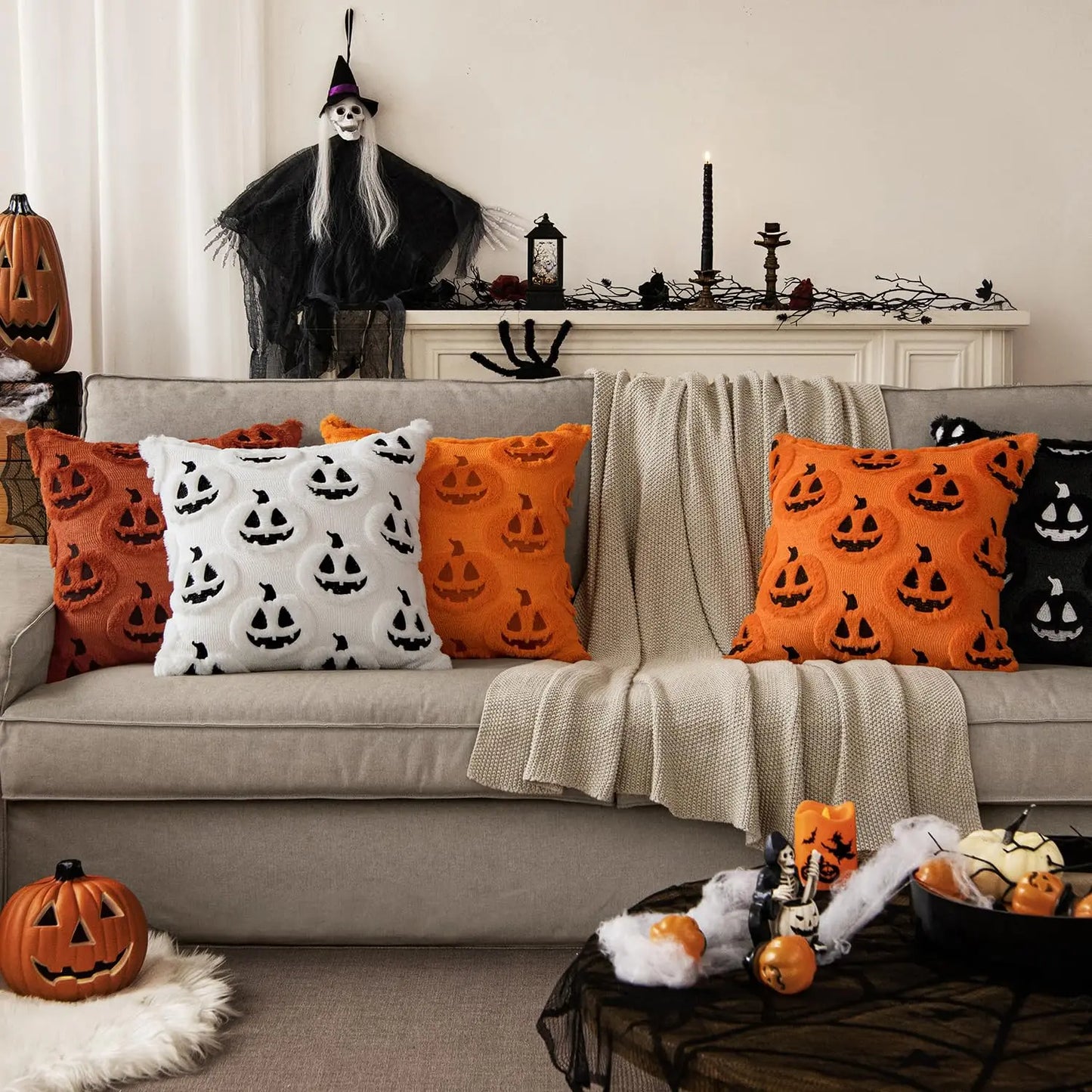 Fall Halloween Throw Pillow Covers 18x18 Decorative Pumpkin Pattern Pillowcase Soft Plush Faux Wool Cushions for Home Sofa Couch