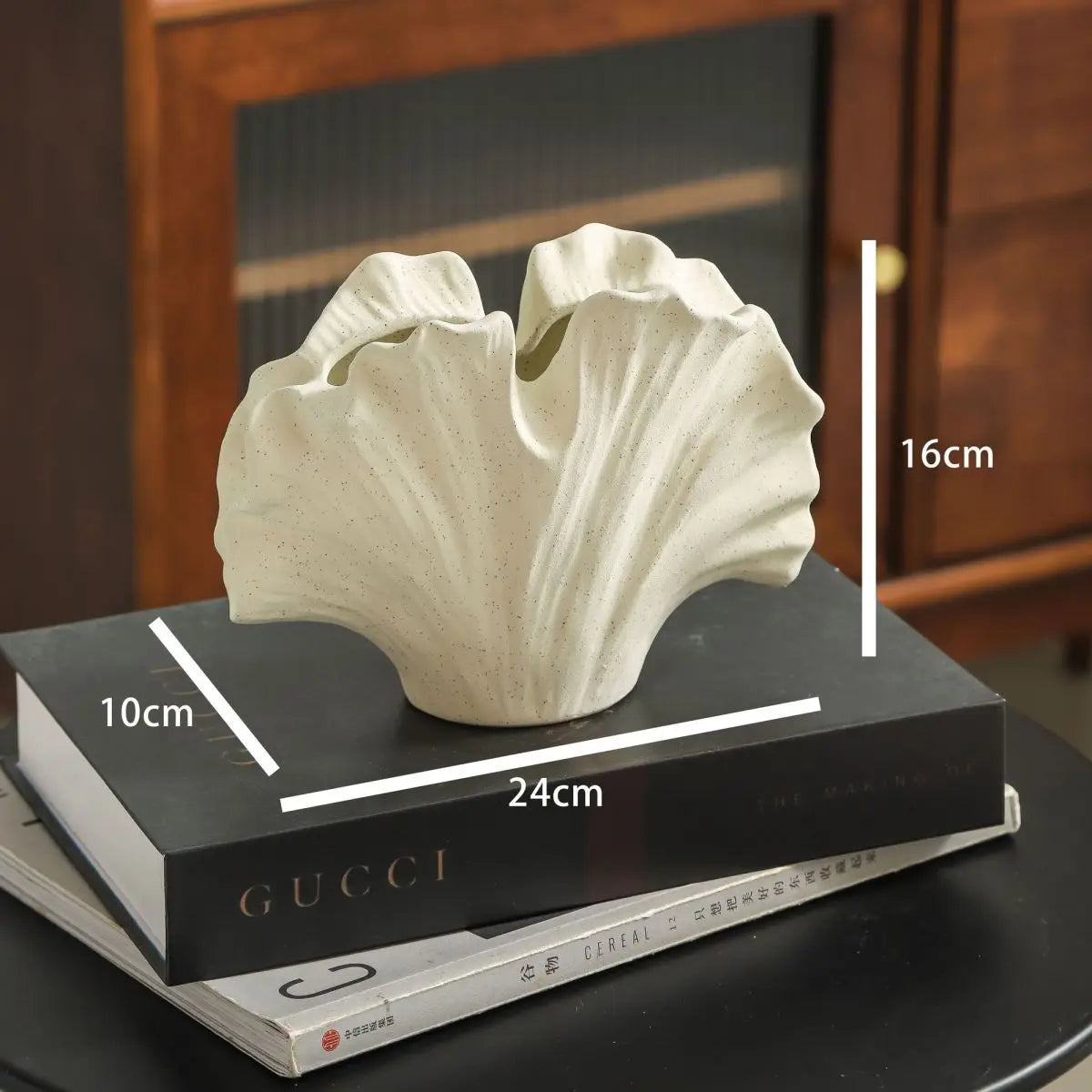 Nordic Retro Vase Ceramic Homestay Living Room Desktop Ornament Leaf Shaped Vase Dry and Wet Flower Bottle Home Decoration