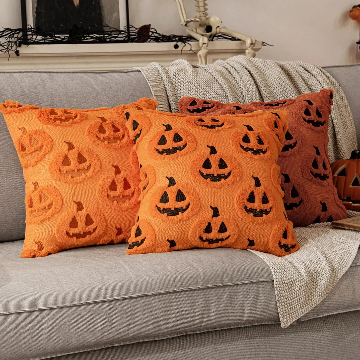 Fall Halloween Throw Pillow Covers 18x18 Decorative Pumpkin Pattern Pillowcase Soft Plush Faux Wool Cushions for Home Sofa Couch